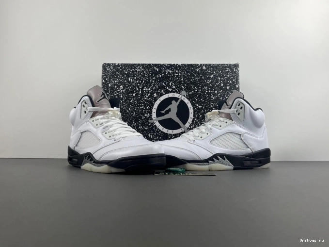 and Black"  Retro DD0587-110 Jordan 5 "White  0817